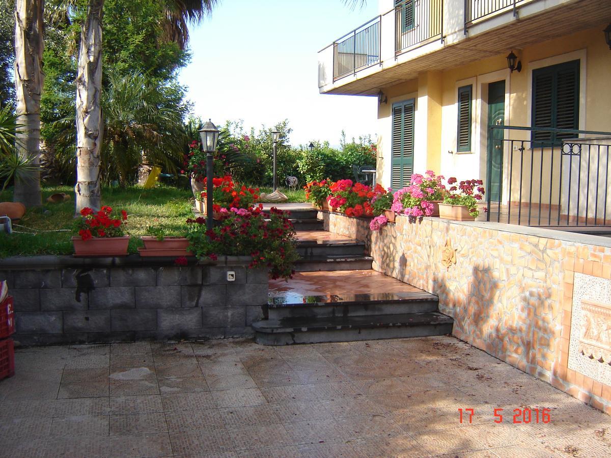 B&B Villa San Leonardo Mascali Exterior foto